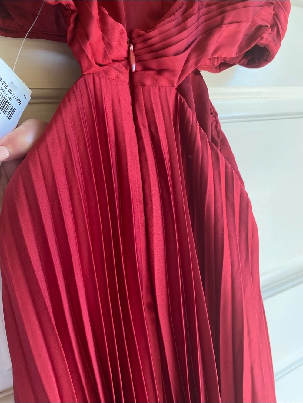 NWT Abercrombie & Fitch Giselle Pleated Cut Out Satin Maxi Dress Deep Red Size S